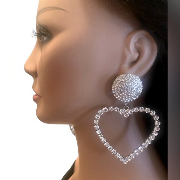 Kenneth Jay Lane Crystal Heart Earrings - Picture 1 of 3